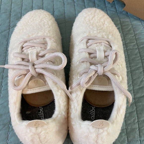 NIB Allbirds Wool Runner Fluff White Sneaker Sz 8 - Picture 6 of 15